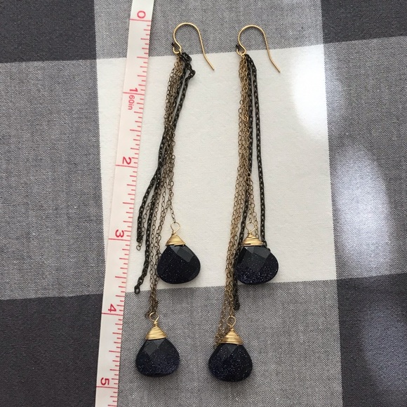 Long chain earrings - Picture 10 of 11